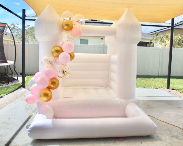 4,5x4,5 m (15x15ft) con soffiatore a base di palloni rosa a base di palloni da palla piccoli rimbalzi gonfiabili in PVC baby saltatore rimbalzante del castle jumper buttafuori con giocattoli a palla