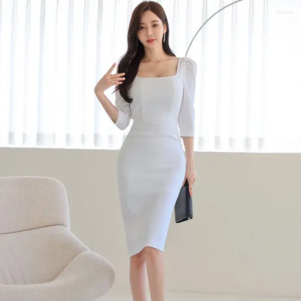 Casual Kleiderbüro Dame Elegant Slim Bleistift Kleid 2024 koreanischer Stil Quadratschälar Rückenlose Frauen Knielänge Bodycon W1632