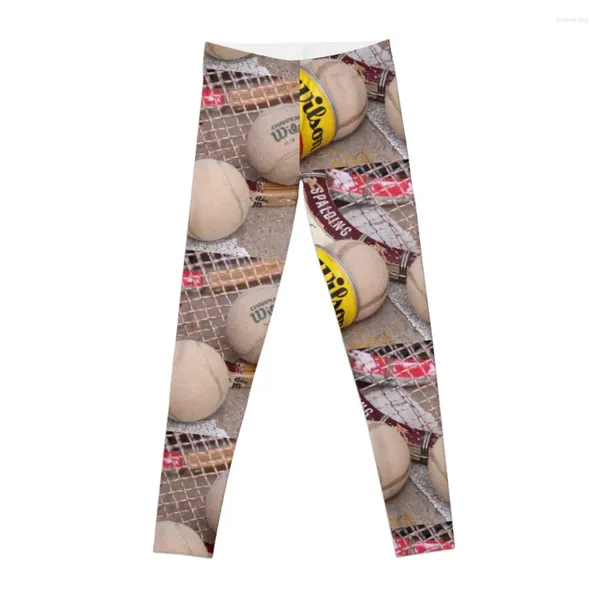Aktif Pantolon Ahşap Tenis Raketleri ve Vintage Balls Taytlar Sportif Kadın Spor Salonu Seksi Kadınlar