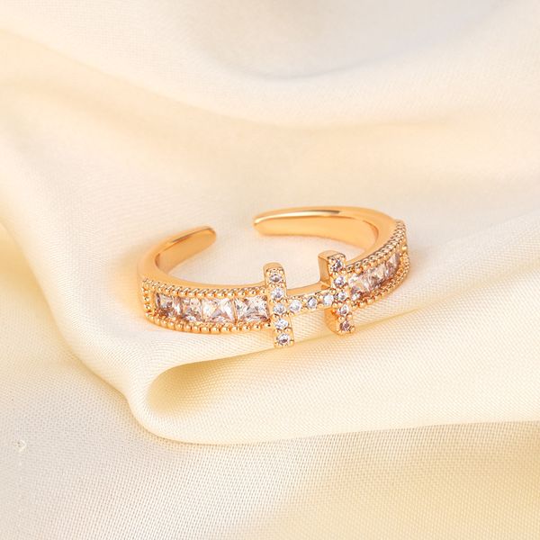 Delicato anello con lettera H femminile, leggero, lusso, design di nicchia, temperamento, anello con personalità