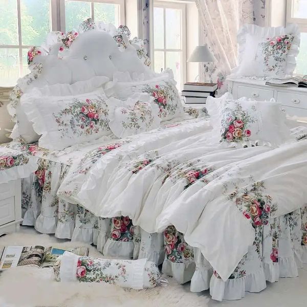 Pastoral princesa branco conjunto de cama luxo estilo coreano flor impressão babados capa edredão saia colcha fronhas algodão 240318