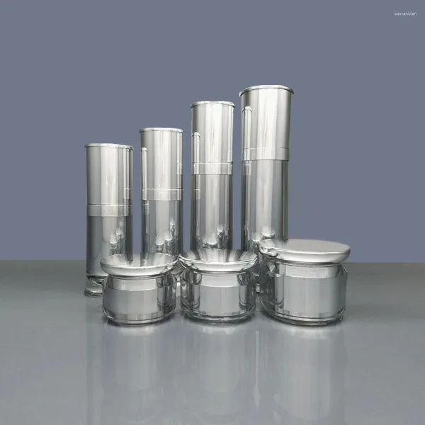 Garrafas de armazenamento Garrafa plástica de 80ml com loção/spray de prata do distribuidor da bomba