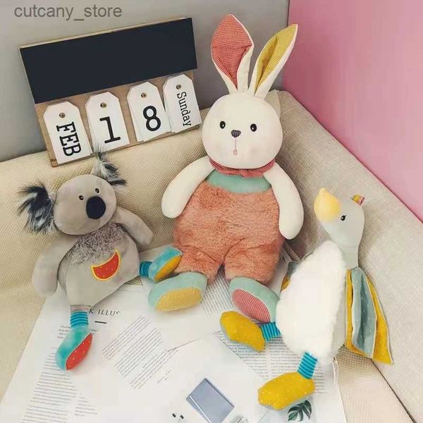 Animais de pelúcia de pelúcia 28/40cm Coelho bonito Brinquedos de pelúcia Kawaii Stuff Amin Goose Dolls Big Bear Hug Pillow PELUCH Presentes Brinquedo para crianças Crianças Sepy Dolls L240320