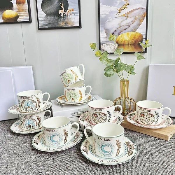 Fincan tabakları Avrupa kemik çin ürünleri seramik kahve fincanı tabak mavi ikindi çay dükkanı ev el kupaları set hediye kutusu