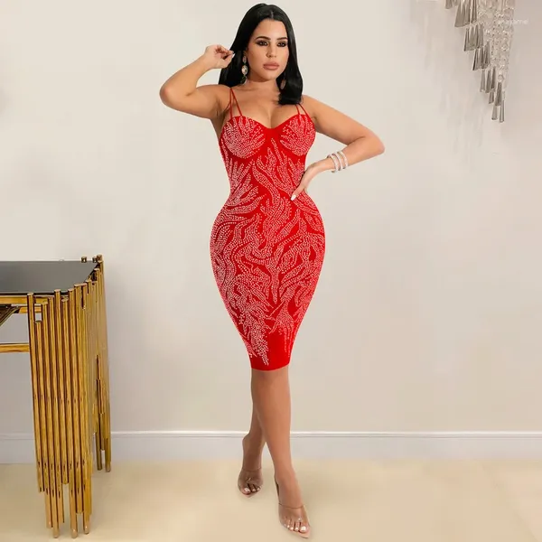 Sıradan Elbiseler Mesh Rhinestone Dalma Vezhini Baklar için Vezah Diz boyu Bodycon 2024 Seksi Kulüp Partisi Elbise Kalem Vestidos