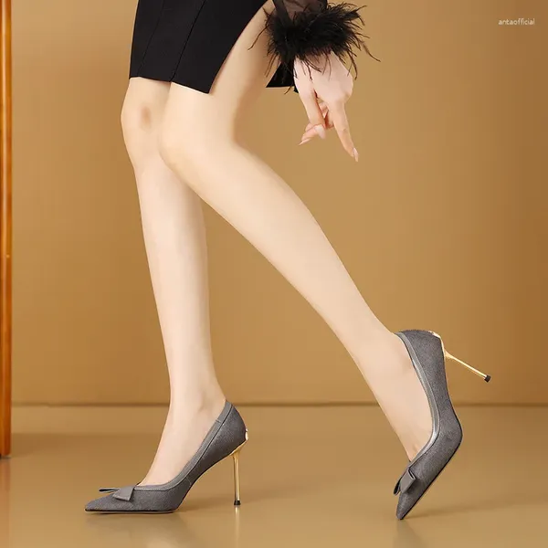 Туфли 2024. Весенние серые женские туфли на высоком каблуке. Весенние коричневые туфли из конского волоса.