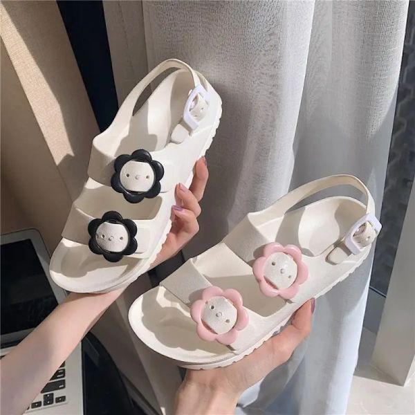 Sandalen Heißverkauf Plastik Gelee Schuhe Frauen Sommer Sandalen Flächen Blumen weiße Schuhe 2021 Neue weibliche Wohnungen Sandalen Schuhe Schuhe Schuhe