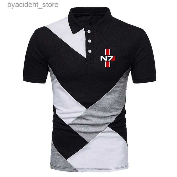 Herren Polos N7 Mass Effect Neue Männer Sommer Heißer Verkauf Mode Beliebte Dreifarbige Nähte Poloshirts Shorts Ärmel Bequeme Harajuku Tops L240320