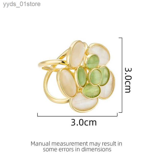 Pins Broschen SUYU Modische und niedliche Katzenauge-Stein-Blumen-Schal-Schnalle, luxuriöse Drei-Ring-Schal-Accessoires für Frauen, Brosche, modisch, L240323