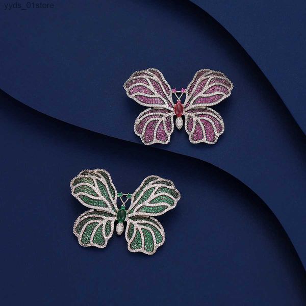 Pinos broches suyu outono moda feminina luz luxo borboleta broche rosa vermelho broche verde acessórios de roupas pino caixa de presente l240323