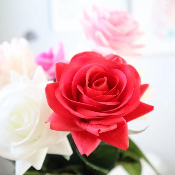 Fiori decorativi Ramo singolo Bouquet di rose fatto a mano San Valentino Decorazioni per la casa di lusso Decorazione della tavola di nozze Rose eterne Artificiali