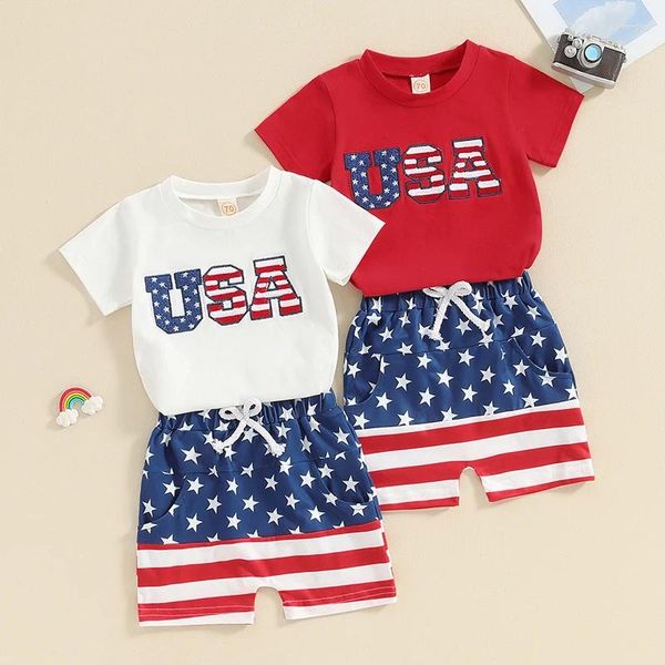 Conjuntos de roupas 4 de julho Criança Meninos Roupas Fuzzy Letter Bordado Manga Curta Camisetas Tops Stripe Stars Print Shorts 2pcs Conjunto de roupas