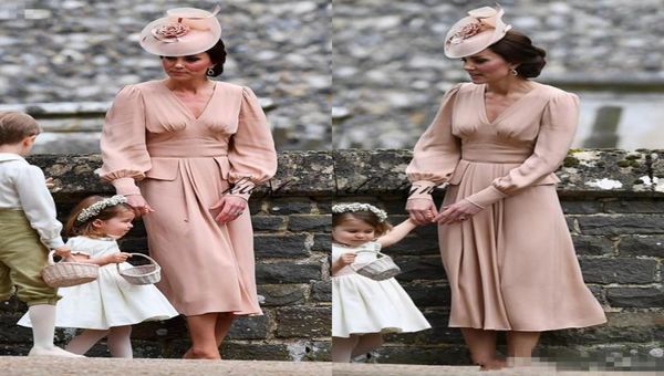 Kate Middleton Basit Şifon Gelin Elbise Annesi Uzun Kollu Çay Uzunluğu Vintage Düğün Konuk Elbise V Boyun Tozlu Pembe Form8686363