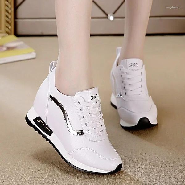 Sapatos casuais dentro de altura elevada estilo coreano feminino branco outono cunhas tênis feminino zapatos de mujer 2024