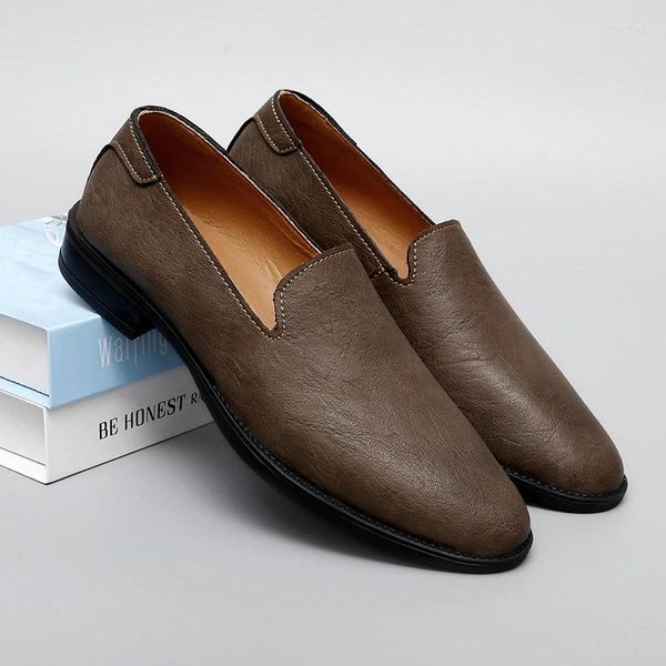 Scarpe casual Slip On Mocassini da uomo in pelle Driving Slip-on Punta a punta Larghezza stretta per piede sottile Stile coreano Big Size 47 48