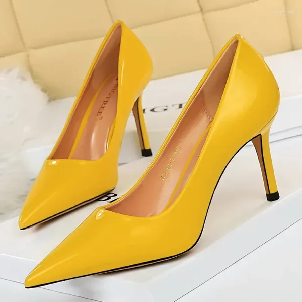 Sapatos de vestido Mulheres 8.5cm Salto Alto Bombas Senhora Azul Amarelo Prata Brilhante Couro Fetiche Casamento Nupcial Mid Low Party Vermelho