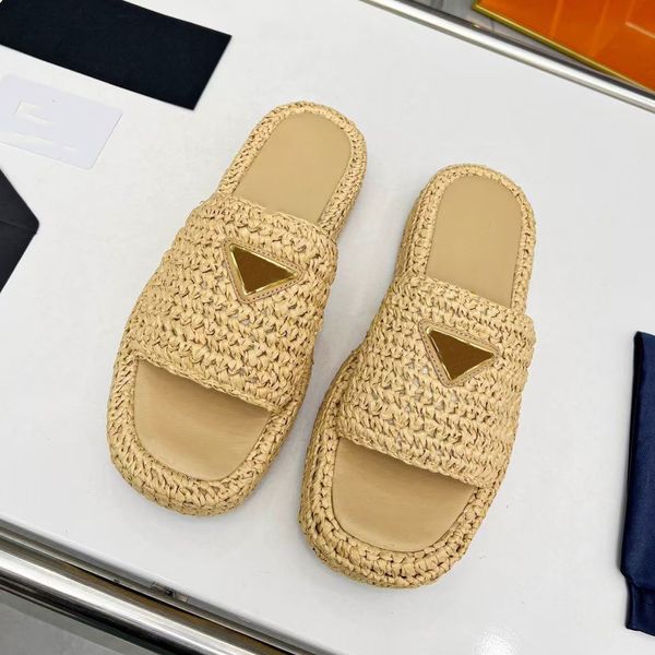 Sandálias de designer tecer chinelo mulheres homens sandale chinelos luxo praia slides flip-flops triângulo palha crochê plataforma de madeira chinelos senhoras verão slides