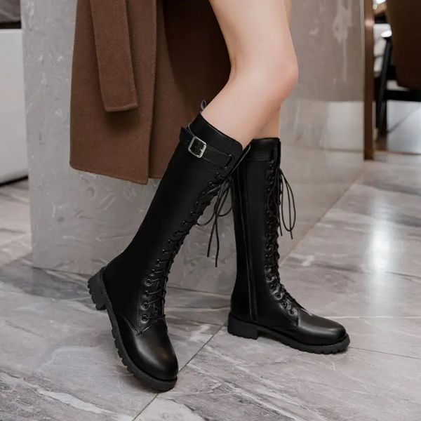 Botões calçados sapatos de motociclista para mulher de calcanhar médio botas femininas joelho de inverno eixo alto longa e elegante venda de qualidade nova em