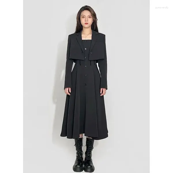 Abiti da lavoro Donna Set Primavera e autunno Moda coreana Abito a trapezio nero Abito corto Cappotto a due pezzi