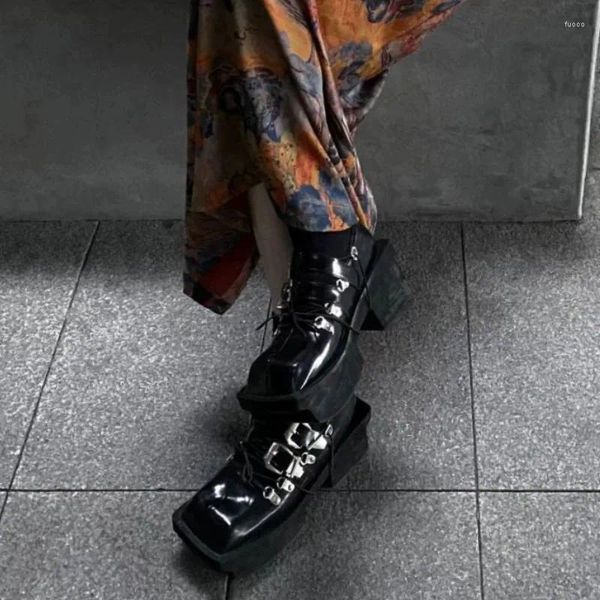 Elbise ayakkabıları metal toka platformu lolita pompalar bağcıklı patent deri kare ayak parmağı mary jane İngiliz tarzı çok yönlü kemer somun