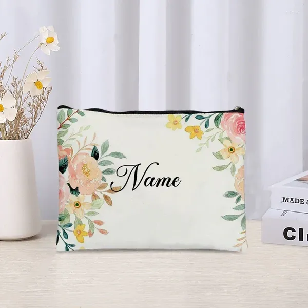 Sacos de armazenamento Saco de maquiagem personalizado presentes de dama de honra de casamento bonito bolsa floral viagem organizador cosmético nome lateral para senhoras bolsa na moda