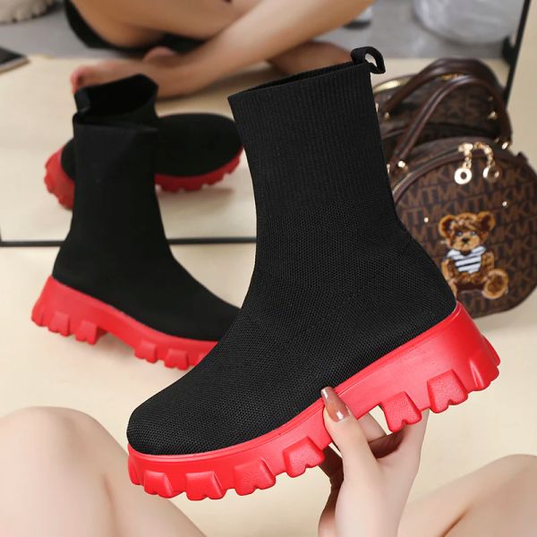 Stiefel neue Socken Schuhe Frau Stretch Stoff Midalf Casual Plattform Stiefel Netto Red Strick Kurzstiefel Frauen plus Größe 43 Stiefeletten