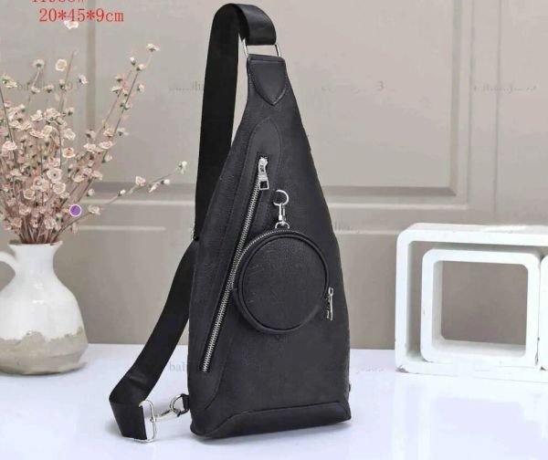 Yüksek kaliteli Avenue Sling Bag Erkek Tasarımcı 5a Deri Omuz Çantaları Mans Luxurys Tasarımcıları Cross Vücut Cüzdan Cüzdan Hobos Mesaj Handsag Tote Kemer Çantası Bumbag 42cm