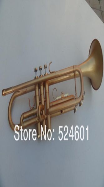 Senza marchio Può Logo personalizzabile Tromba in Sib di alta qualità Superficie in ottone placcato oro opaco Corpo Tromba in Sib Strumento musicale professionale5547252