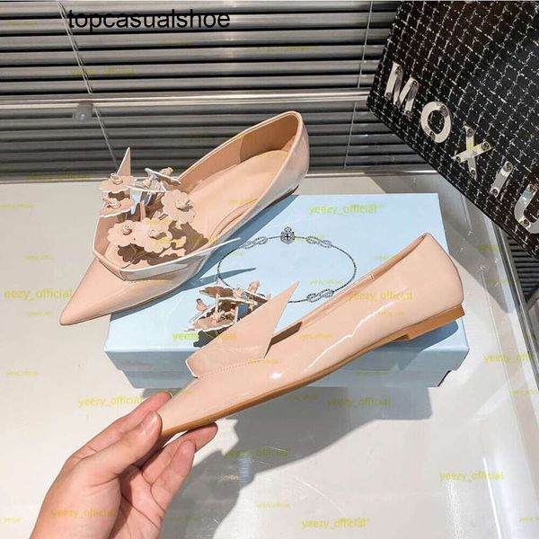 Pradoity Beige Fiore nero Origami Décolleté Nude Sandalo Scarpe basse con punta a ponte Ballerine con tacco basso in pelle verniciata Ballerina Slipon Donna