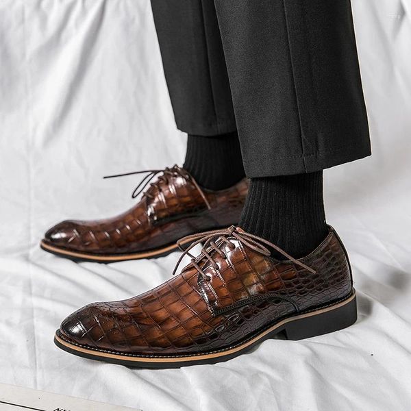 Scarpe Casual Mocassini da Uomo Stringati in Pelle Verniciata Moda Nero Formale da Uomo di Alta Qualità Intagliato