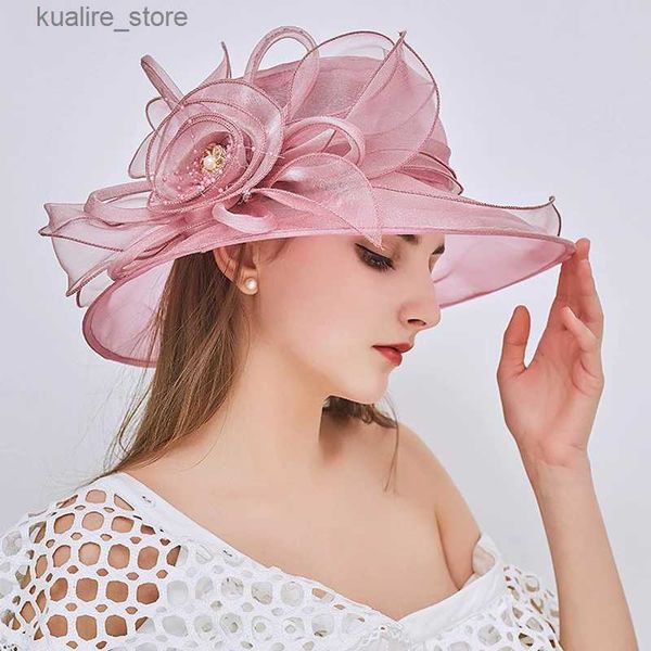 Cappelli a tesa larga Cappelli a secchiello Estate Organza a tesa larga Protezione solare Kentucky Derby Cappelli per le donne Elegante fiore Cappello da sole Chiesa Festa di nozze Berretto da spiaggia pieghevole L240322