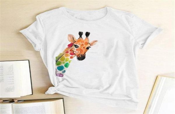 Women039s camiseta colorida girafa impressa feminina verão gráfico camiseta roupas estéticas streetwear tripulação pescoço topos para adolescentes mujer2231910