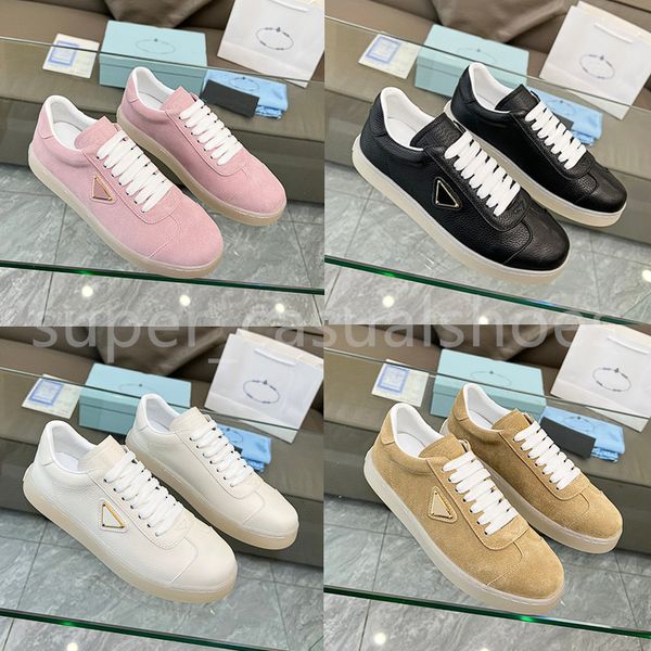 Designer sapatos homens mocassins mulheres triângulo logotipo tênis couro camurça sneaker branco preto cinza casal formadores