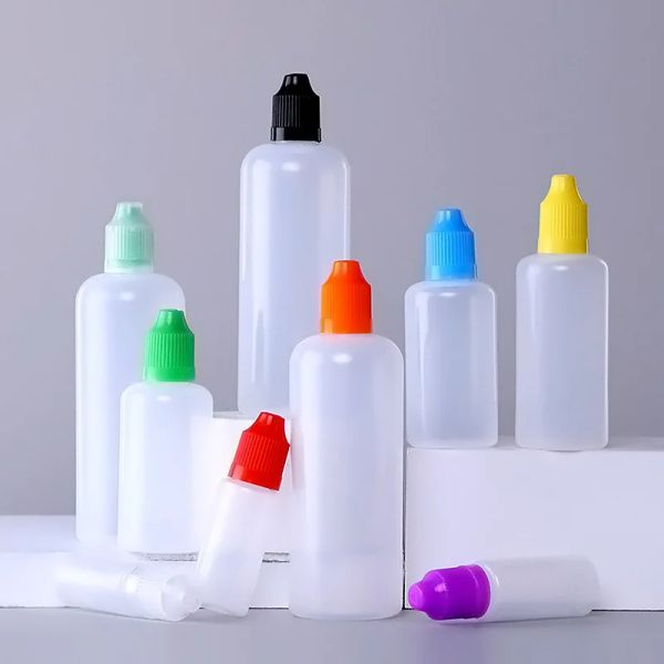 Şişeler 50pcs 3ml120ml ldpe boş plastik sıkılabilir damlalık şişeleri uzun ipuçları Gözler için doldurulabilir kaplar sıvı su boya mürekkebi