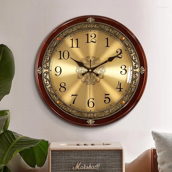 Relógios de parede Relógios de parede de madeira sólida montada na parede sala de estar de estilo europeu American Light Luxury Bedroom Pocket Watch