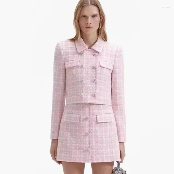 Jaquetas femininas 2024 primavera e verão rosa xadrez tweed diamante botão jaqueta saia terno