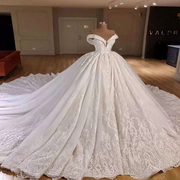 Abito da sposa a ballo da ballo di design in pizzo da spalline da spalline innamorate 3d floreale applique cappel abiti da sposa cg001 s s s s s s s s s s s s s s s s s s s s s s s s s s s