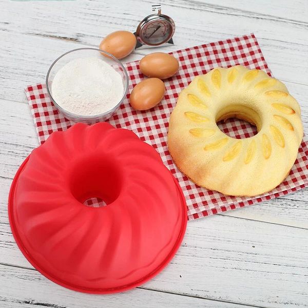 Stampi da forno Grande cavo rotondo da 9 pollici Stampo per torta in chiffon Piastra ingranaggi Attrezzo in silicone Strumenti di decorazione Accessori