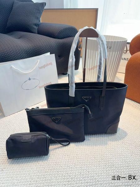 Tasarımcının yeni paraya üç-bir-bir-bir kadın crossbody koltuk altı koltuk çantası, şık podyum modeli, taşınabilir büyük kapasiteli alışveriş çantası, el çantası, madeni para çantası