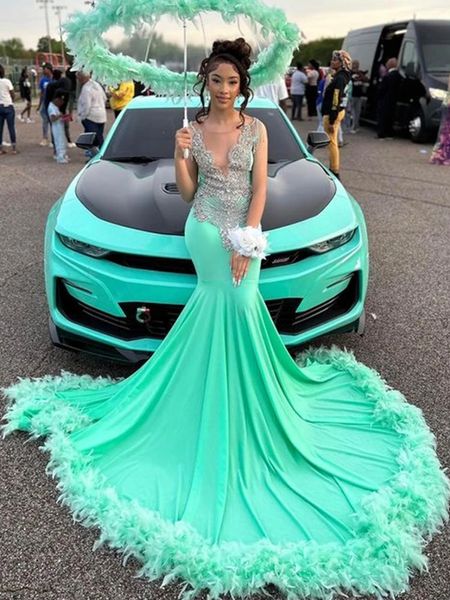 Impressionante verde sereia vestidos de baile com penas 2024 apliques de luxo contas formal festa de noite ocasião especial vestidos de celebridades