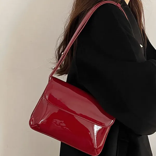 Abendtaschen Vintage Tasche Rotes Lackleder Damen Schultermode Damen Kleine quadratische Geldbörsen und Handtaschen Einfache weibliche Umhängetasche