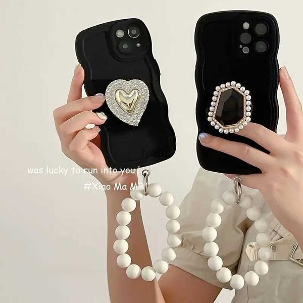 Casos de telefone celular Luxo Pearl Gemstone Pulseira Silicone Soft Phone Case para iPhone 13 14 Pro Max 12 11 X Xr Xs Max 7 8 Pulso Cadeia Stand Capa H240326