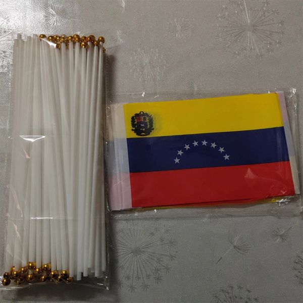 Accessori KAFNIK, promozione all'ingrosso 50 pezzi 14 * 21 cm Venezuela mano sventolando bandiera nazionale spedizione gratuita