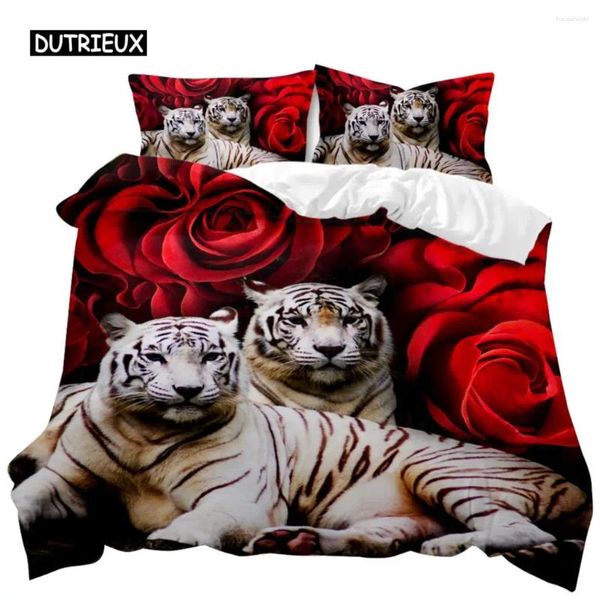 Set di biancheria da letto Set copripiumino tigre Trapunte con fiori di rosa rossa Ragazzi Safari africano Animali selvatici Big Cat Queen King Qulit in poliestere