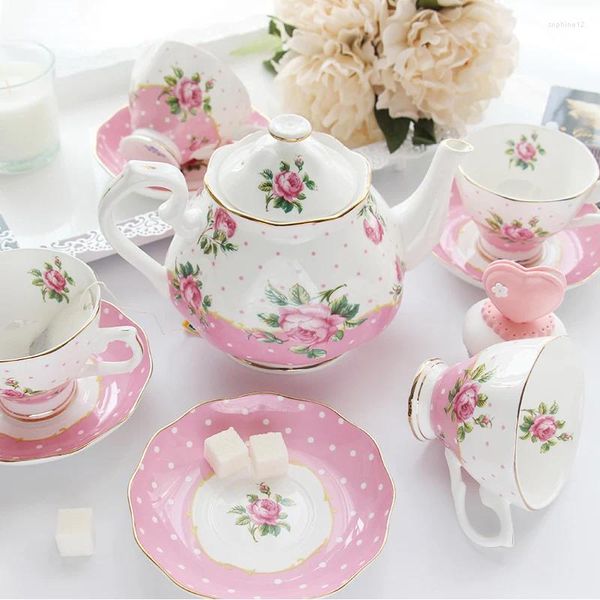 Set di stoviglie per caffè e tè Set di tazze in porcellana Bone China di alta qualità Regalo creativo britannico 1 pentola e 4 tazze