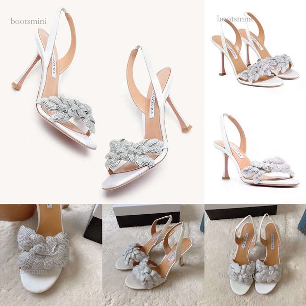 2024 Aquazue Ms Galactic Flower Stiletto Sandalen 9,5 cm Abendschuhe Wasser Strass Blumendekoration Weiße Hochzeitsschuhe Luxus Designer Sandalen Größen 35-42