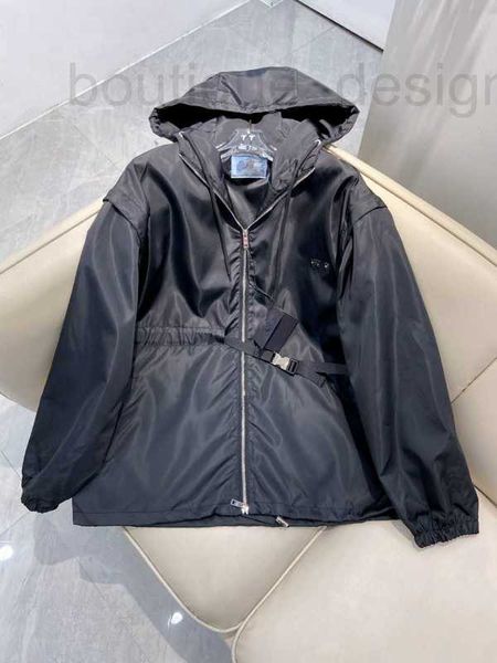 Designer de jaquetas femininas Novo casaco de Windbreaker da moda com zíper com ombros destacáveis ​​para se transformar em colete com capuz dois estilos de desgaste BGHM