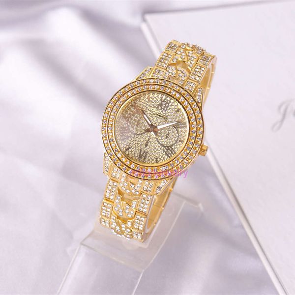 Роскошные мужские часы Watch Женская стальная полоса Женская группа Diamond Set Eyes Fashion Alloy Watches Watches