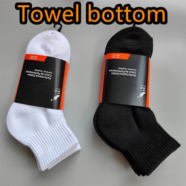 Herrensocken Damensocken Verdickte Socken mit Handtuchsohlen Größe M/L Klassische Knöchelsocken Atmungsaktive rutschfeste Schwarz-Weiß-Mischung Fußball Basketball Sportsocken Großhandel