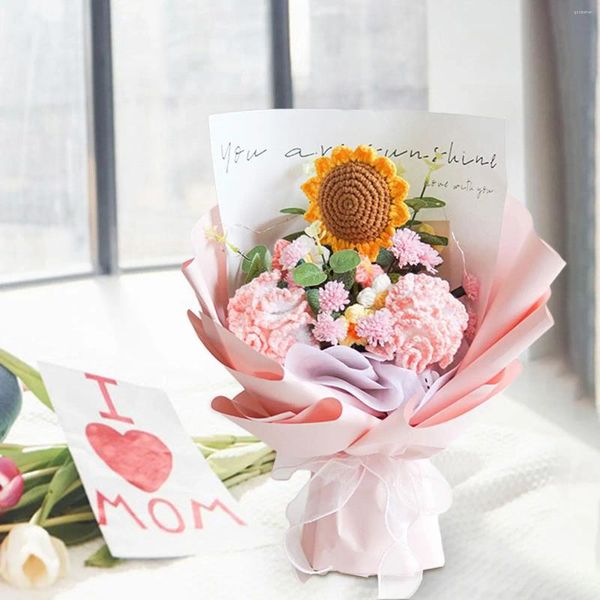 Fiori decorativi per la festa della mamma regalo all'uncinetto fiore bouquet a maglia artificiale per la ragazza di compleanno Ringraziamento di San Valentino Lo scaffale di San Valentino